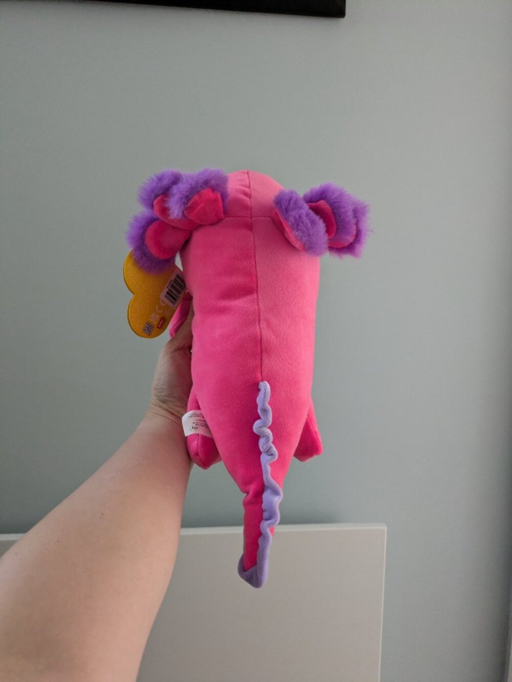 Hug-A-Lumps Axolotl (small version) - Picture 2 of 4
